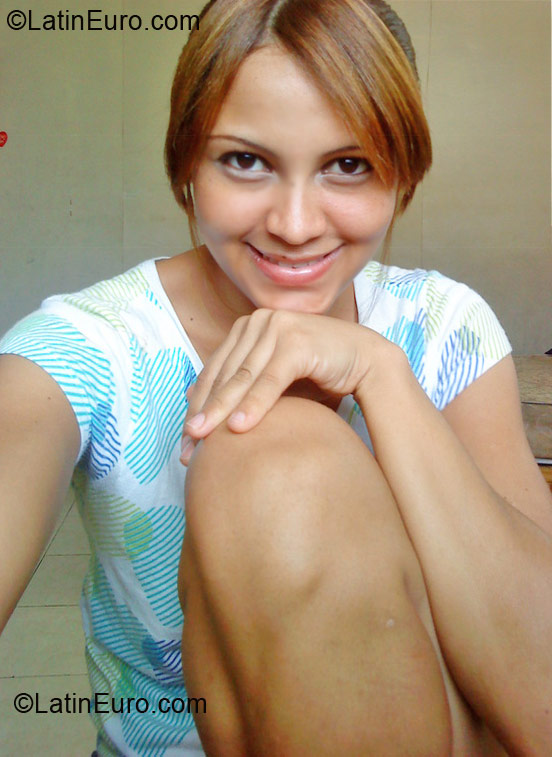 Date this beautiful Dominican Republic girl Erika from Santo Domingo DO5856