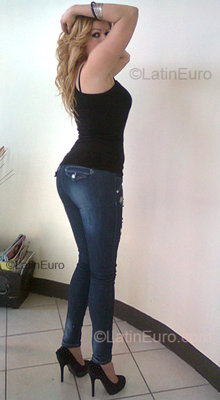 Date this sultry Mexico girl Yuridia from Tijuana MX197