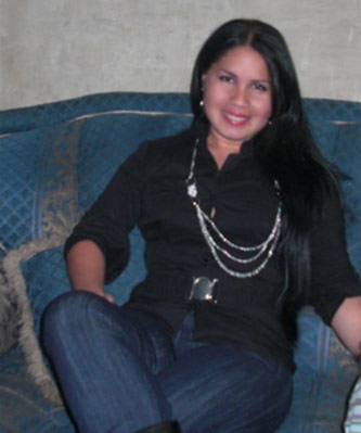 Date this nice looking Colombia girl Marsolaire from Bogota CO4983