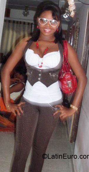 Date this foxy Colombia girl Johanna Paola from Barranquilla CO4993