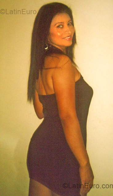 Date this georgeous Colombia girl Marleny from Pereira CO6767