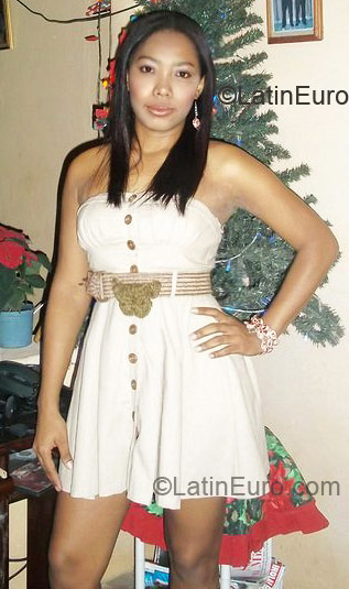Date this hot Colombia girl Yeimy from monteria, cordoba CO5086