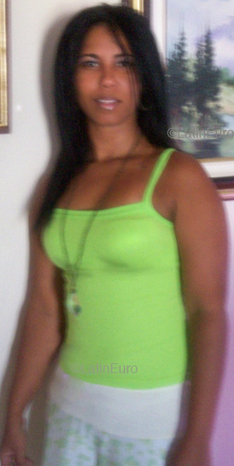 Date this beautiful Brazil girl Andreia from Rio De Janeiro BR3628