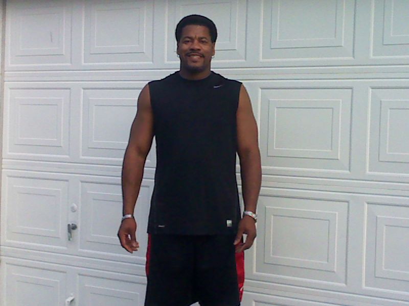 Date this stunning United States man Robert from Jacksonville US7609