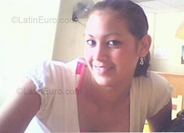 Date this good-looking Ecuador girl Gaby from Guayaquil EC36
