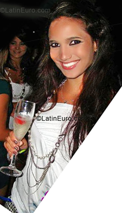 Date this delightful Brazil girl DyWest from Vitoria BR3748