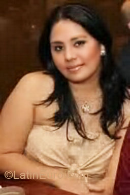 Date this charming Honduras girl Conny from San Pedro Sula HN233