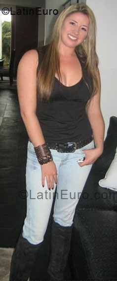 Date this hot Colombia girl Maria from Bogota CO7219