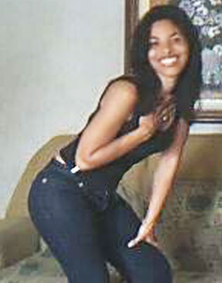 Date this foxy Brazil girl Gina from Rio de Janeiro BR3834