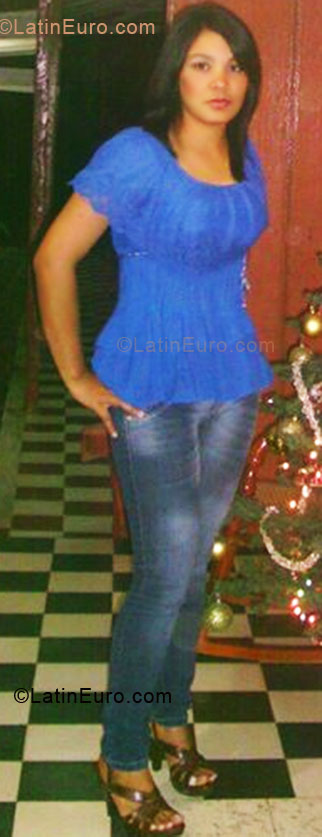 Date this pretty Colombia girl Maria Luisa from Sincelejo CO5374