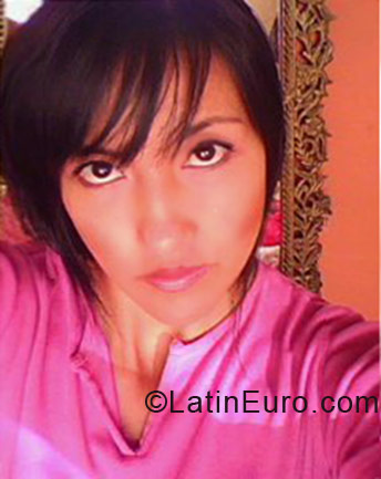 Date this lovely Colombia girl Licor from Bogota CO5416