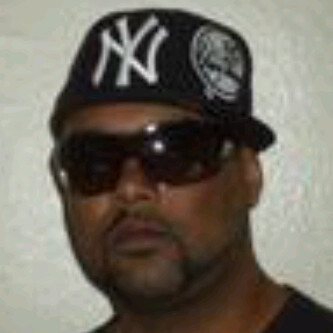 Date this fun United States man Andrew from Nyc US8001