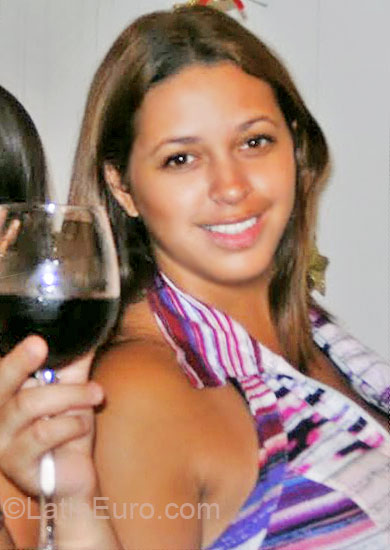 Date this lovely Brazil girl Flavia from  BR4005