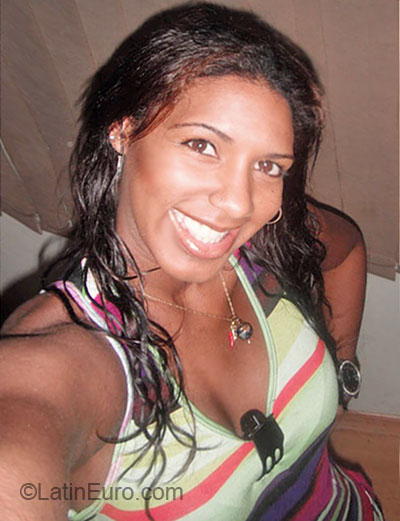 Date this funny Brazil girl Venere from rio de janeiro BR4029