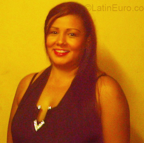 Date this young Colombia girl Liliana cardona from Cali CO5586