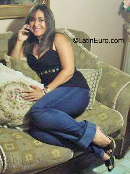 Date this happy Colombia girl Sandra from Cali CO5593