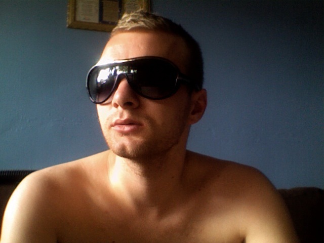 Date this sensual United Kingdom man Dobo21 from London GB442