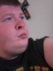 Date this sultry United States man Aaron from Council Bluffs US8300