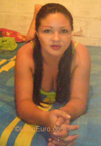 Date this hard body Colombia girl Veronica from Manizales CO5653