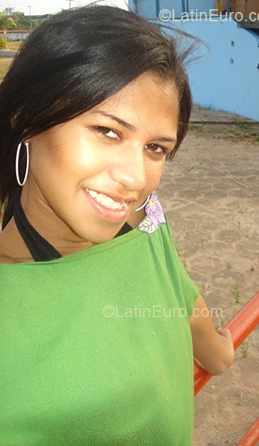 Date this foxy Brazil girl Suene from Rio de Janeiro BR4145