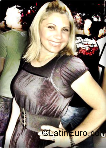 Date this sensual Brazil girl Elenice from Valinhos BR4150