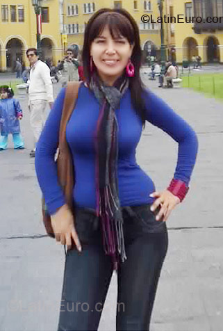 Date this good-looking Peru girl Rocio from Lima 01 PE387