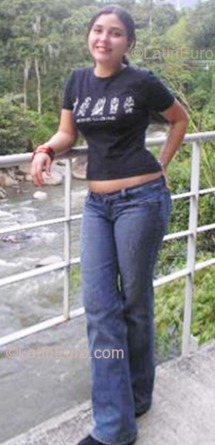 Date this georgeous Colombia girl Veronica Maria from Medellin CO5697