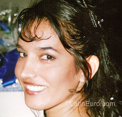 Date this georgeous Brazil girl Nazira from Cruzeiro Do Sul BR4173