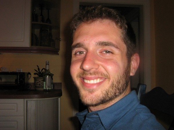 Date this passionate United States man Kim from S. Chrluston US8423