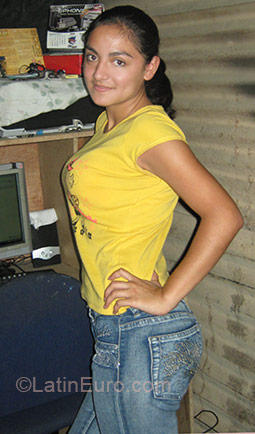 Date this voluptuous Guatemala girl Beatriz from Guatemala City GT11