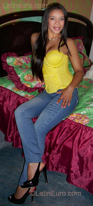 Date this cute Dominican Republic girl Mariany from Santiago DO6224