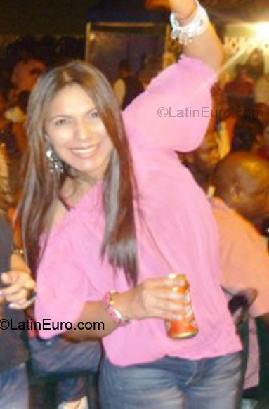 Date this pretty Panama girl Adriana from Panama City PA46