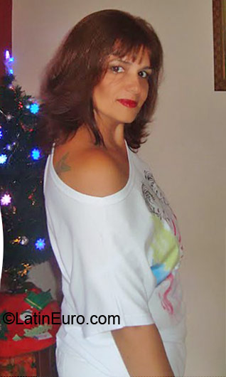Date this pretty Brazil girl Claudia from Rio de Janeiro BR4276