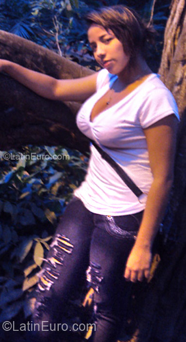 Date this gorgeous Colombia girl Isabel from Monteria CO5860