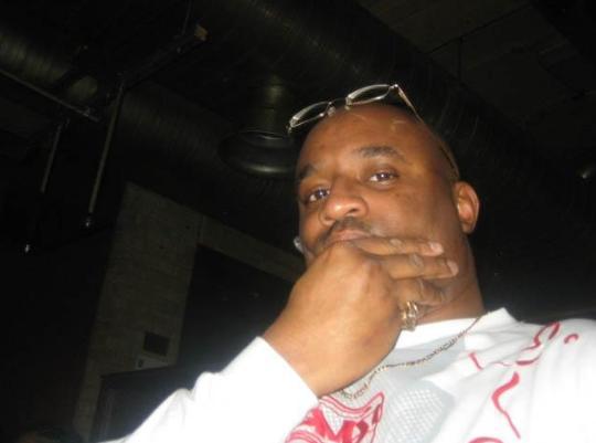 Date this pretty England man Antowain from London EN29