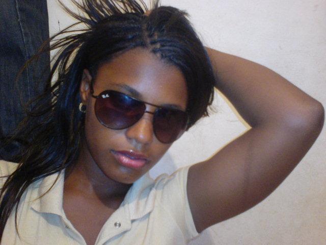 Date this funny Senegal girl MONICA from Dakar SN103