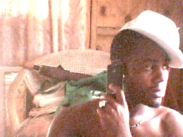 Date this sultry Saint Lucia man Davidson from Dennery LC7