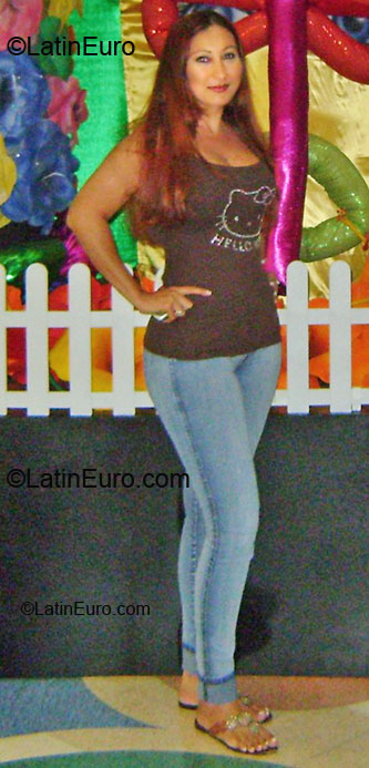 Date this stunning Colombia girl Gina from Barranquilla CO6023