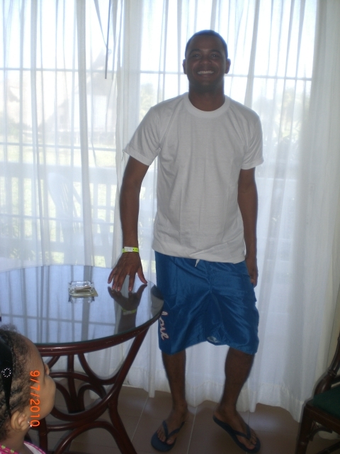 Date this funny Dominican Republic man Wilkin from Santo Domingo DO6095