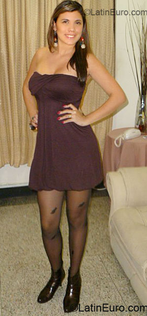 Date this hard body Colombia girl Karla from Pereira CO6047
