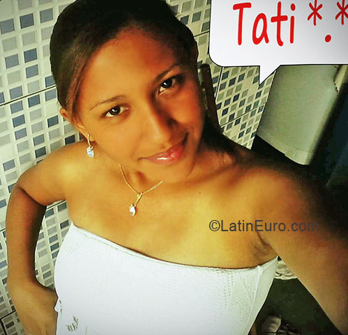 Date this funny Brazil girl Tatiane from Cuiaba BR4427