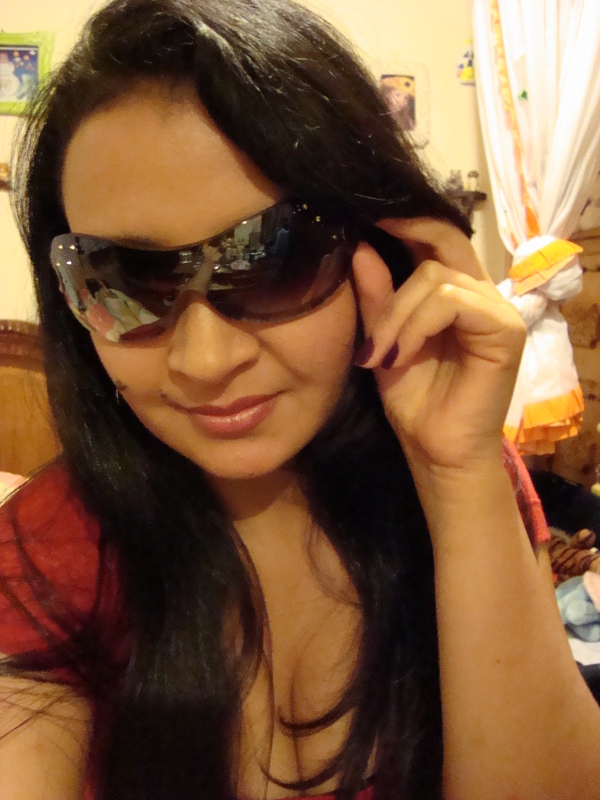 Date this nice looking Colombia girl Paula Andrea from Medelln CO6112