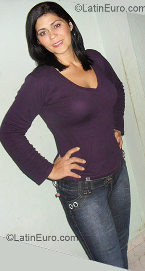 Date this lovely Brazil girl Adriana from Rio De Janeiro BR4501