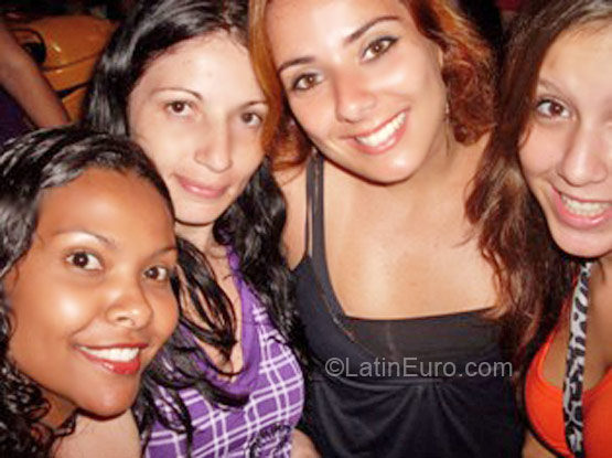 Date this foxy Brazil girl Eliana from Ubatuba BR4531