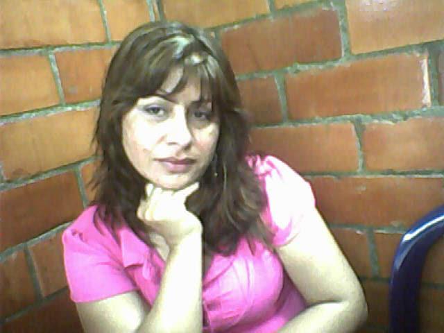 Date this attractive Colombia girl Maria isabel from Cali CO6229