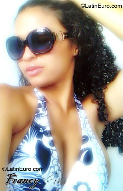 Date this attractive Brazil girl Francy from Natal BR5506