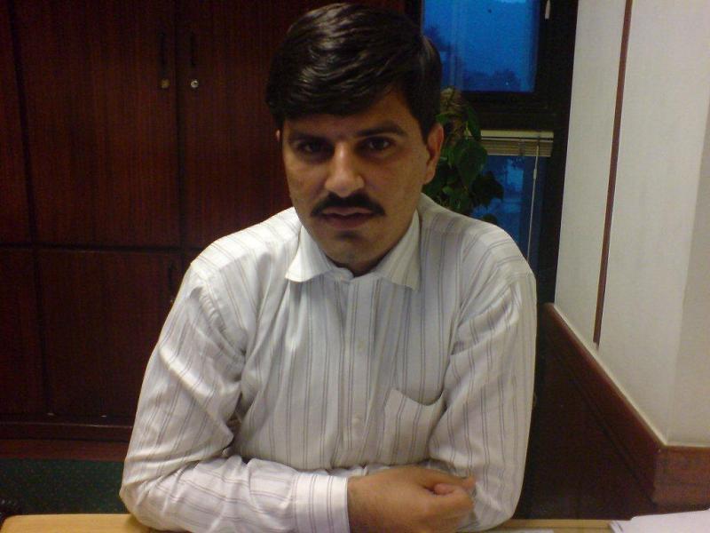 Date this good-looking Pakistan man MUBASHIR from Islamabad PK24