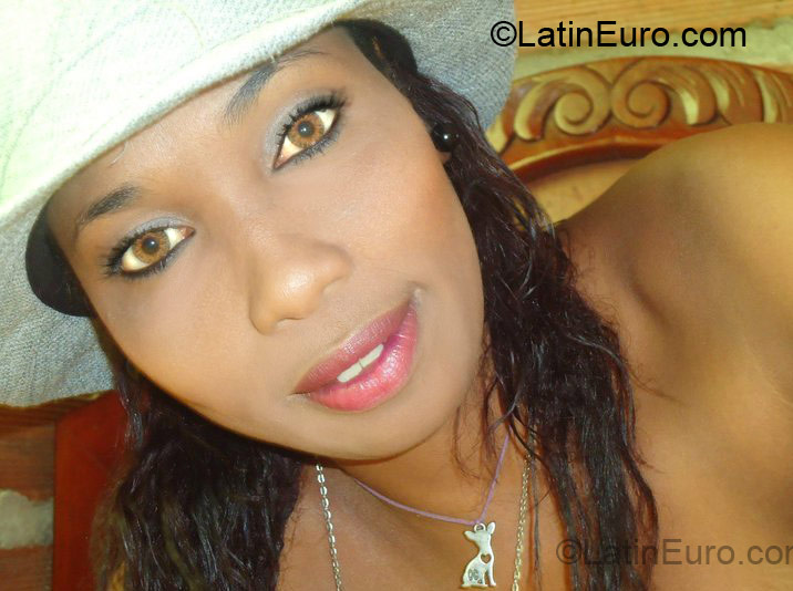 Date this stunning Colombia girl Luzmila from Medellin CO6353