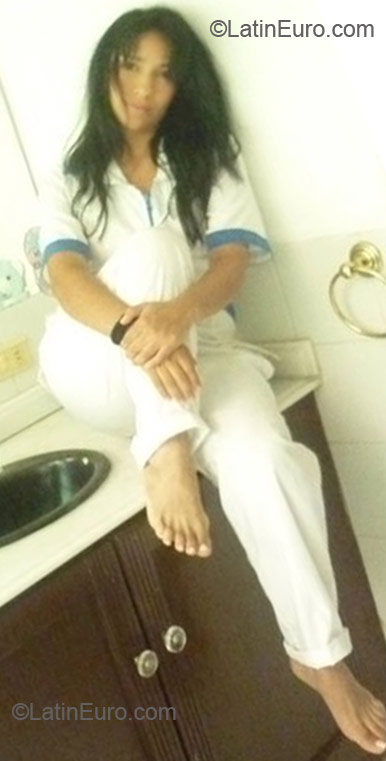 Date this pretty Colombia girl Marcela from Manizales CO6428