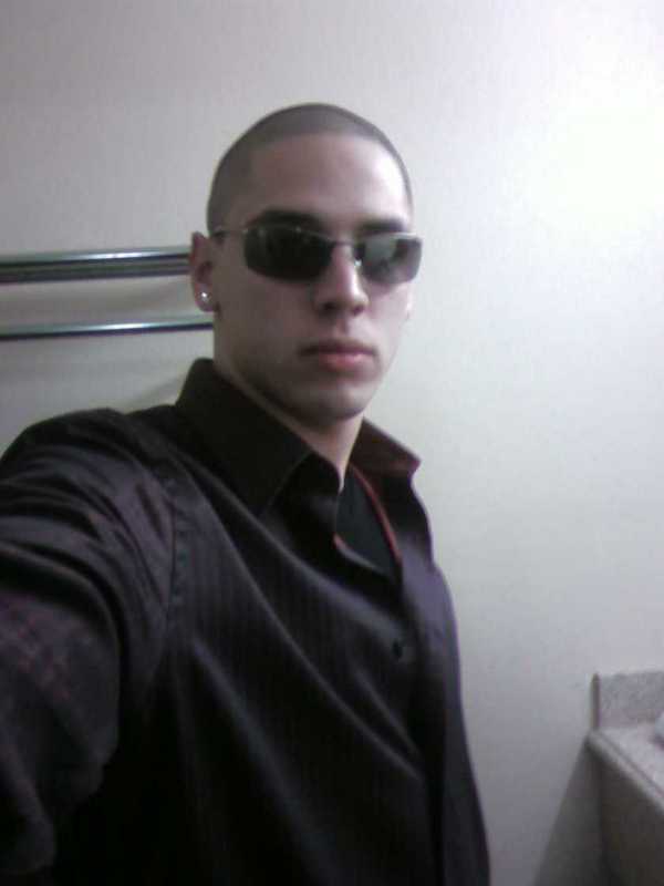 Date this tall United States man Anthony from Newark US9062